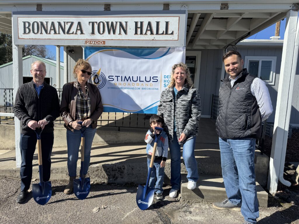 Stimulus Broadband team, local leaders, and community members at Bonanza Town Hall in Bonanza, Oregon, celebrating the fiber internet groundbreaking